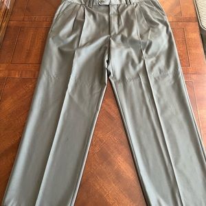 Lessona/Barcelino dress slacks, size 38. Gray.